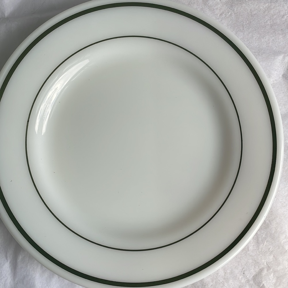 Vintage Pyrex Corning ware green band dinner plate 9”